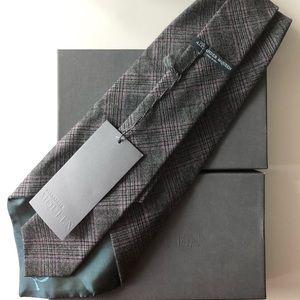Alexander McQueen oversized plaid tie
